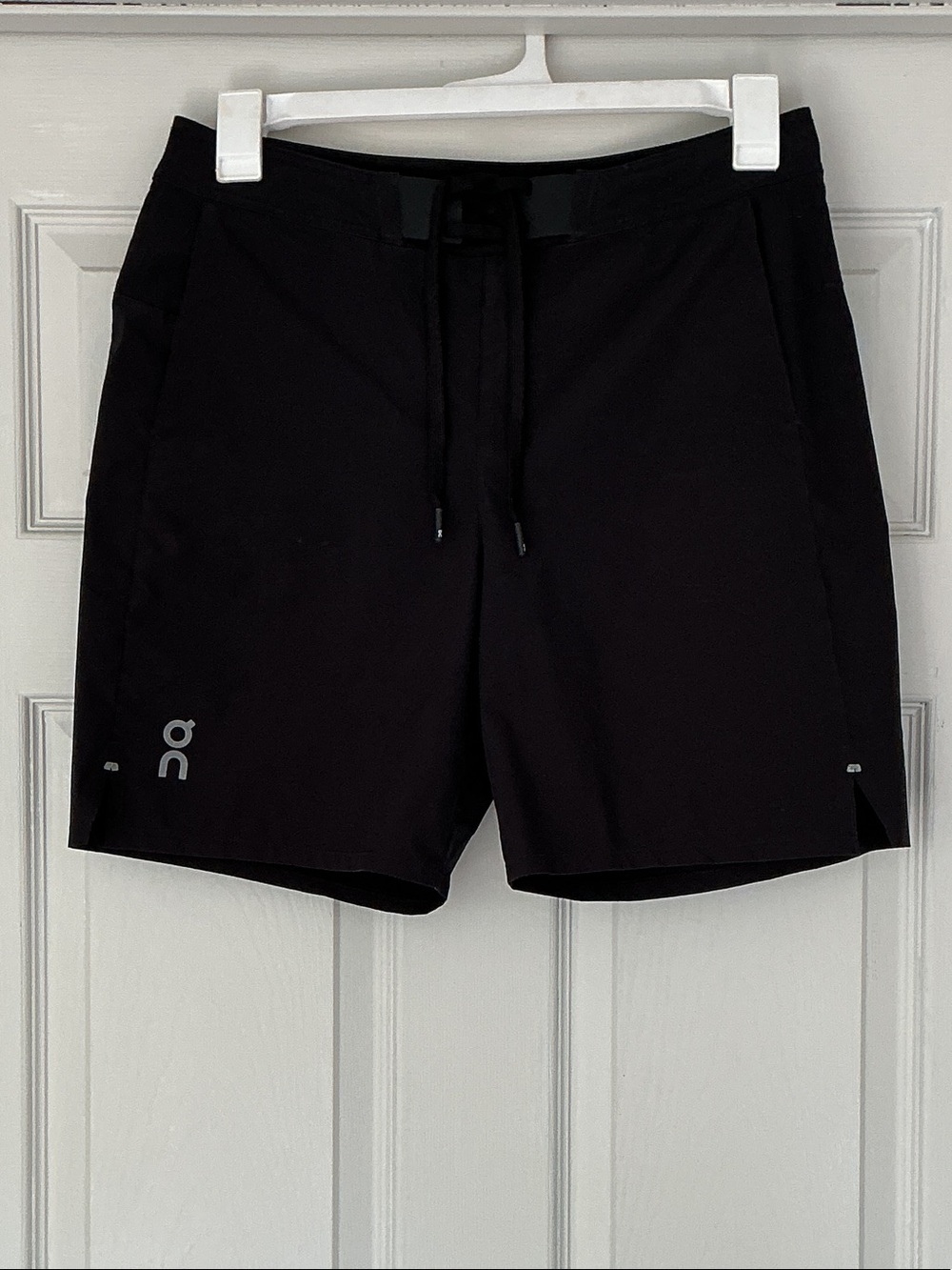 On Running Men’s Black Athletic Drawstring Shorts (NO LINER)